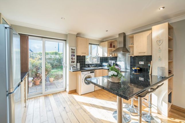 254, Varsity Drive, Twickenham photo 3