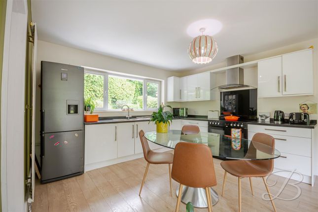11, Church Drive, Nottingham photo 4