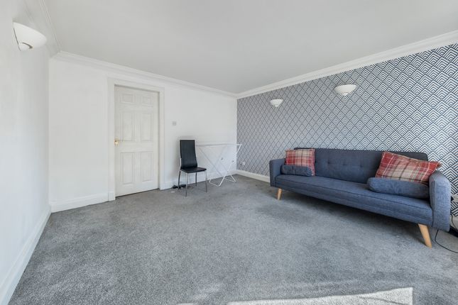34, Dalcraig Crescent, Dundee photo 4