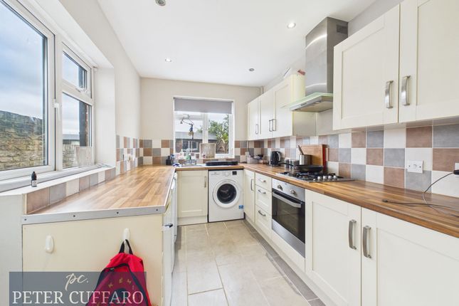 107 Stanstead Road, Hoddesdon photo 3