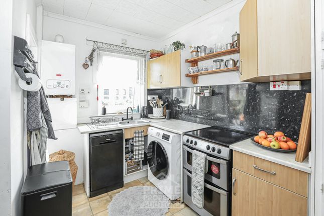 16E, Ferrier Crescent, Aberdeen photo 4