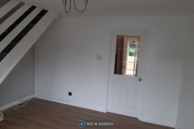 Rushcliffe Drive, Meir Park, Stoke-On-Trent photo 4