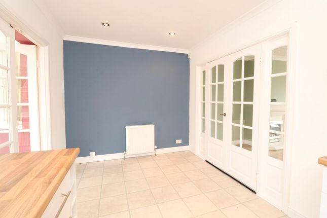 14, Somerdale Walk, West Yorkshire photo 5