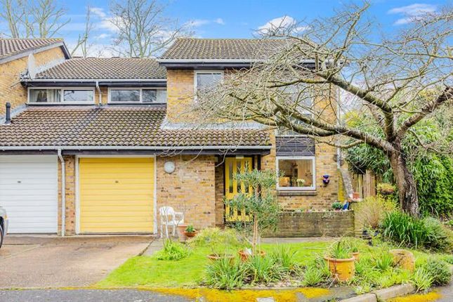 Thumbnail Semi-detached house for sale in Chiltern Close, Croydon