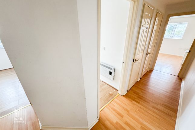 32XX, Pentland Close, Greater London photo 5