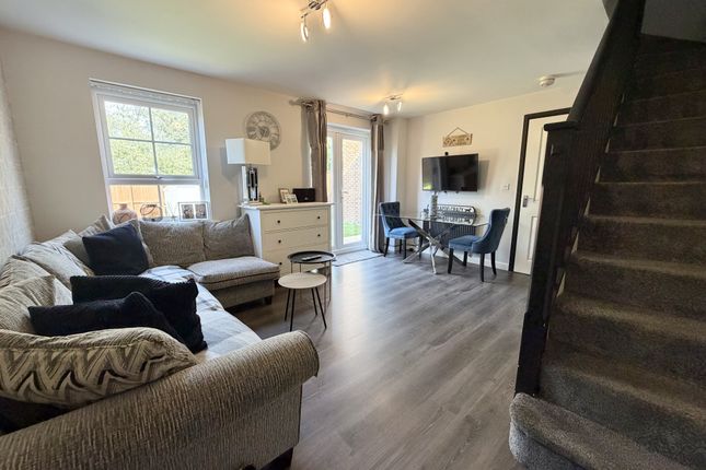156, Hawthorn Drive, Thornton photo 3