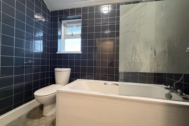 Flat 7, 18 Esplanade Road, Esplanade Road, Paignton photo 5