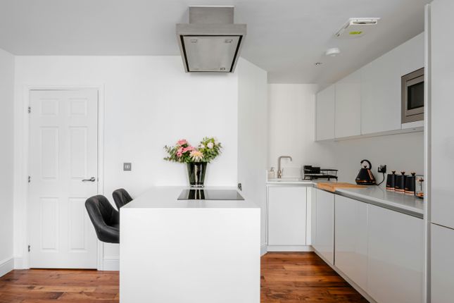 Flat 5 - 54a Artillery Lane, Spitalfields, London photo 4