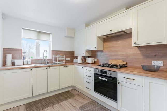 38, Fernlea, Glasgow photo 4