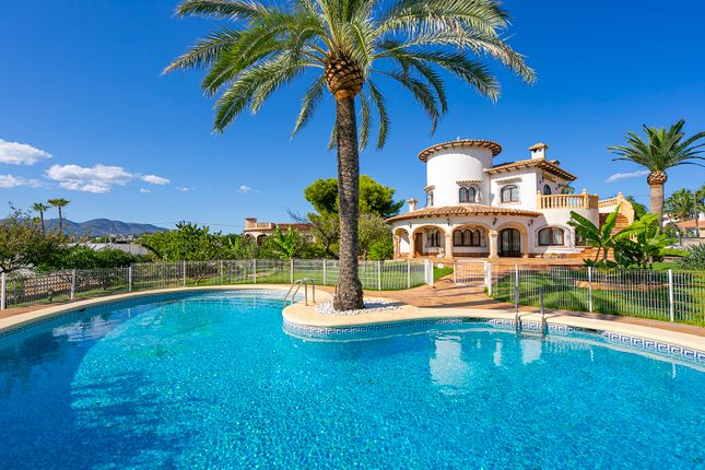 Villa for sale in Marina Alta, Calpe, Spain