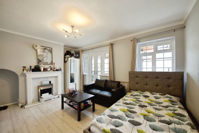 Reservoir Road, London photo 3
