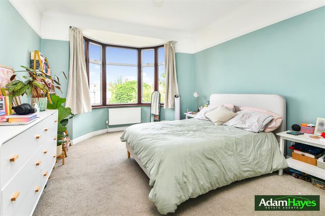 22, Leicester Road, London photo 4