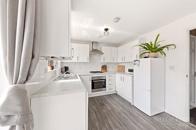 12, Woodland Walk, Pontefract photo 4