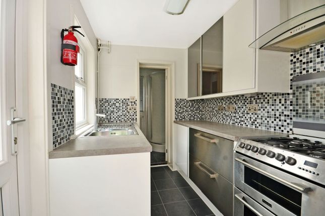 Ludlow Road, Guildford photo 3