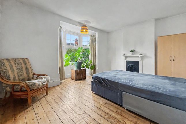 18, Lavender Road, Leicester photo 4