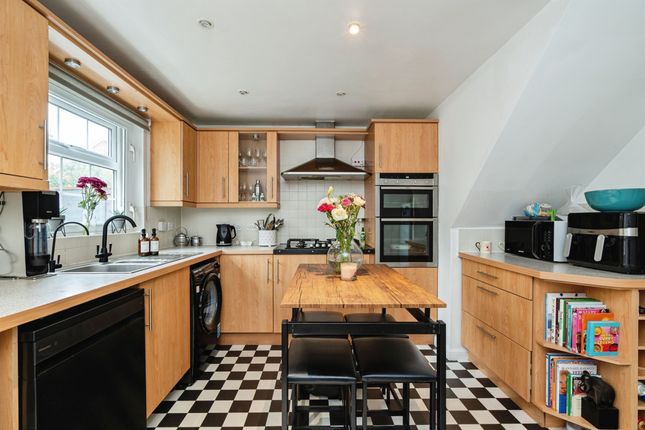 34, Orchard Close, Eye photo 4