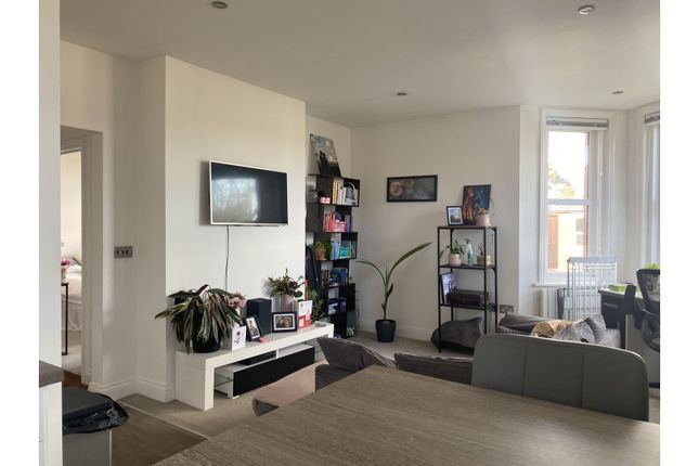 Flat for sale in Roslin Road, Bournemouth
