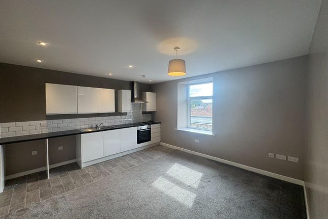 Flat 4, Titan House, Wakefield Road, Pontefract photo 2