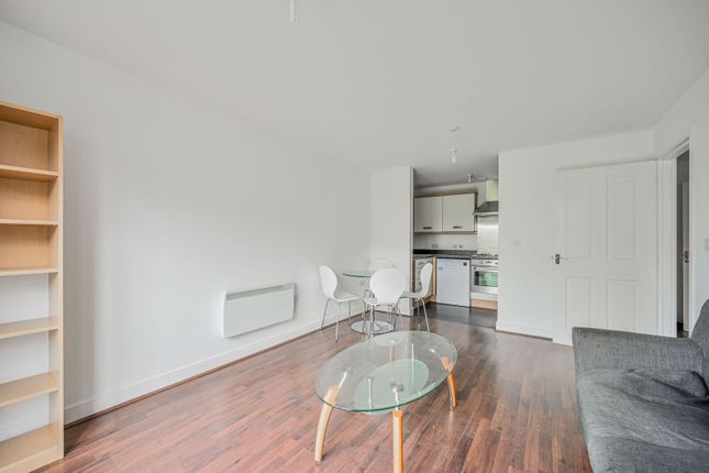 Harry Zeital Way, Hackney photo 4