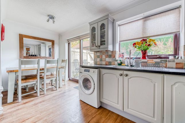 24 The Paddocks, Halesworth photo 3