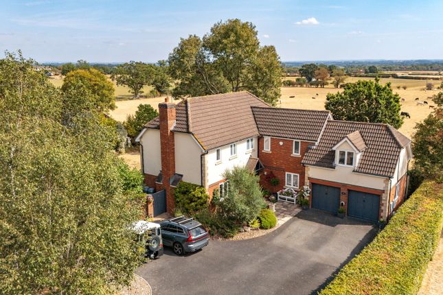 Birch Lea, 16 The Crescent, Malvern photo 2