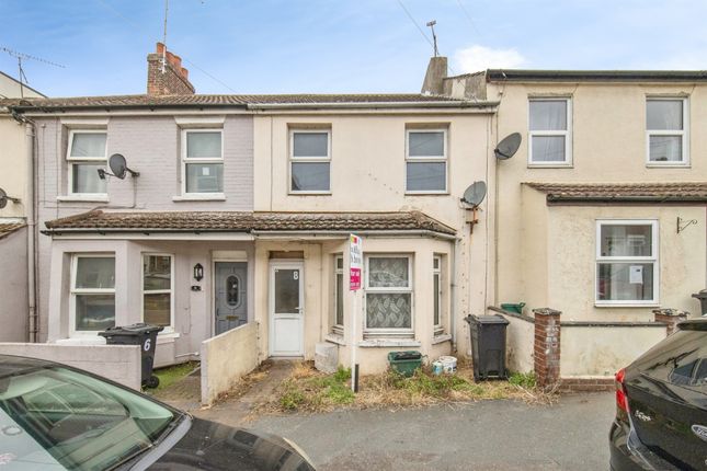 2-bed terraced on 8, Adelaide Street, Harwich, £115,000