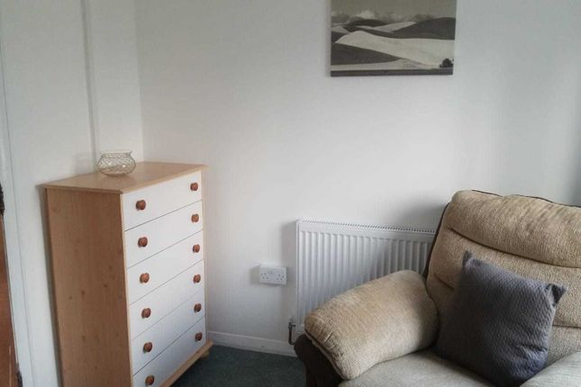 19, Bailey Road, Wolverhampton photo 3