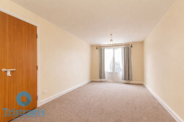 29, Tonnelier Road, Nottingham photo 3