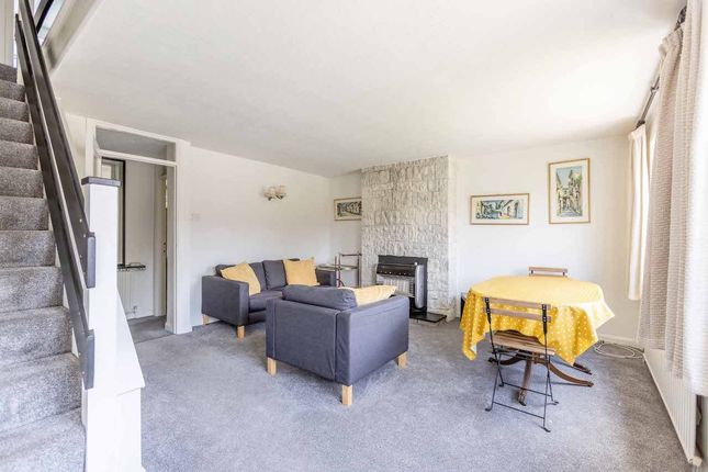 24, Copse Wood, Iver Heath photo 2