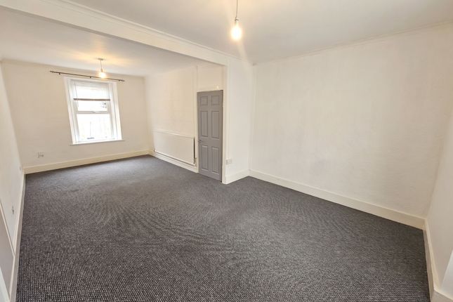 24 Pemberton Street, Llanelli photo 5