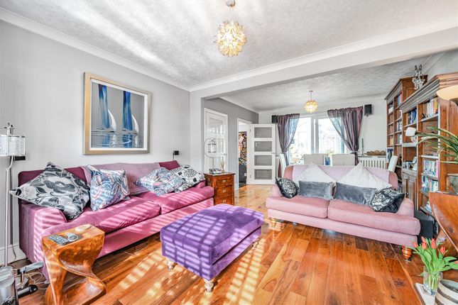 Semi-detached house for sale in Kingsley Avenue, Sutton