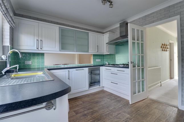 12, Birch Tree Close, Emsworth photo 4