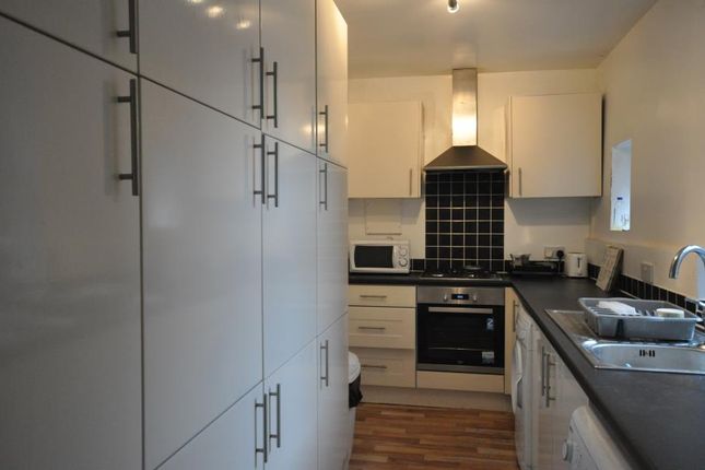 Thumbnail Terraced house to rent in Burley Road, Burley, Leeds