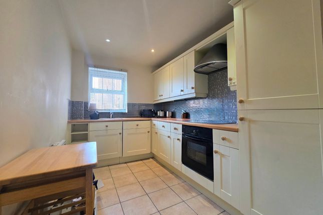 5, Cornwall Avenue, Chorley photo 4