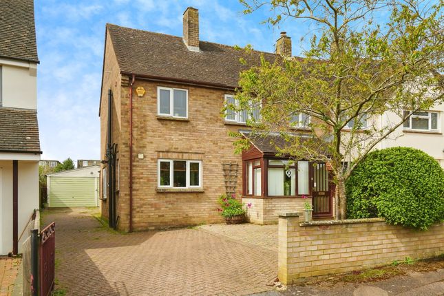 Thumbnail Detached house for sale in Davenport Road, Witney