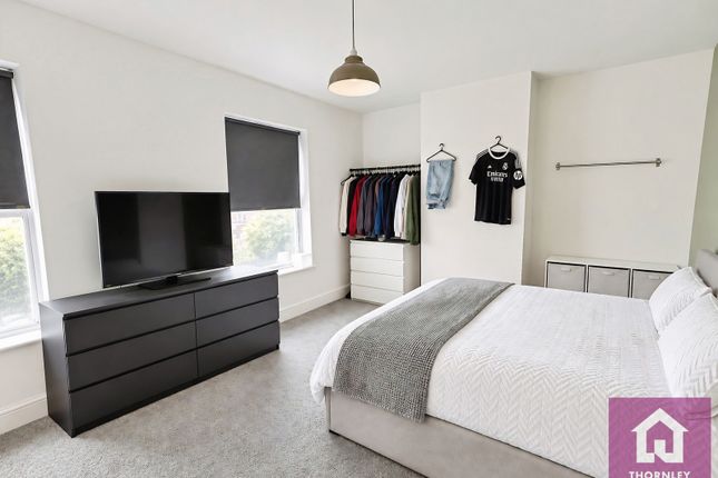 156, Parrin Lane, Eccles photo 4