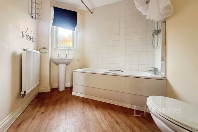 18, Hebbes Close, Bedford photo 4