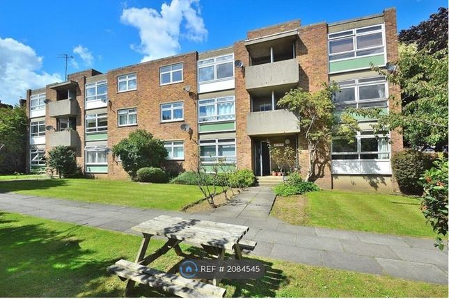 Thumbnail Flat to rent in Lingfield Avenue, Dartford