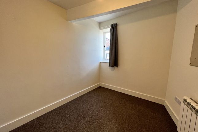Flat to rent in Oaten Hill, Canterbury