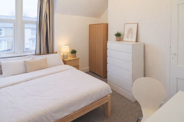 13 St. Martins Terrace, Canterbury photo 5