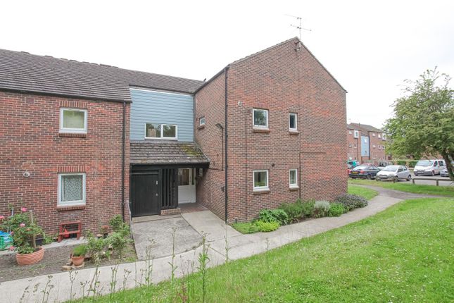 Thumbnail Flat to rent in Kibble Close, Didcot