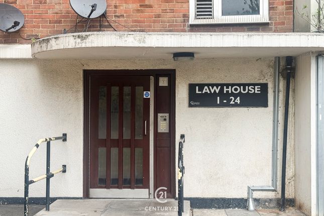 13, Barking photo 2