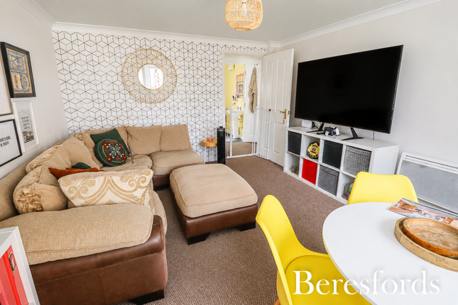 15, Hawkes Road, Essex photo 4