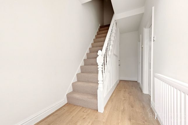 7, Broadway, Pontefract photo 4