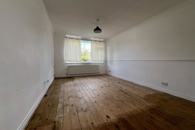45, Knapton Avenue, Billingham photo 3