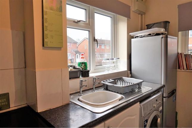 3, Alder Close, Swindon photo 4