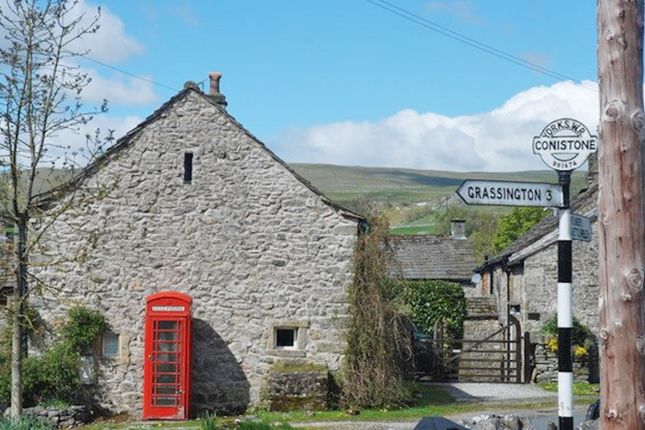 Thumbnail Cottage for sale in Conistone, Skipton