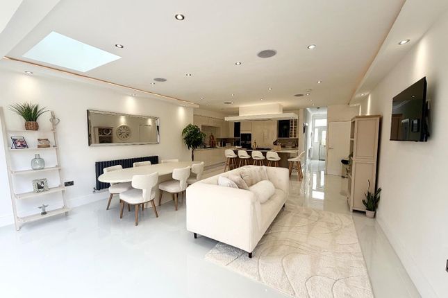 3, Grange Avenue, Stockton-On-Tees photo 2