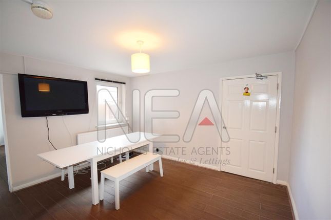 Room 1, 402, Gosbrook Road, Reading photo 4