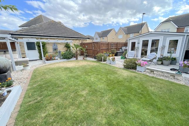 1, Winterbourne Gardens, Colchester photo 2